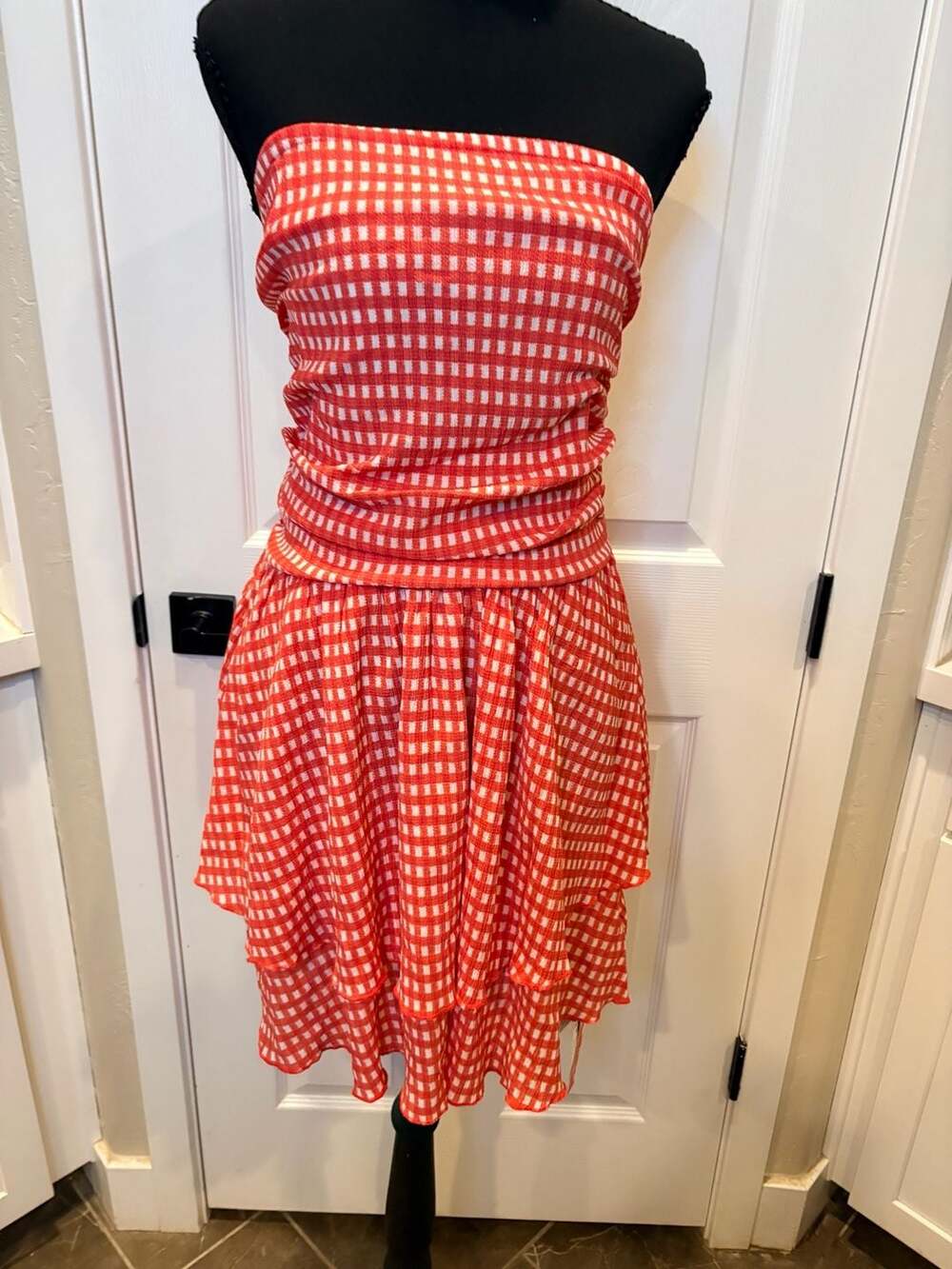 Cider Gingham Strapless Mini Dress Size M Red (130)